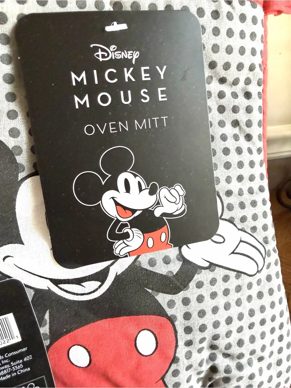 Disney Mickey Mouse 2pc set Black & white Oven Mitt with silicone spatula NWT